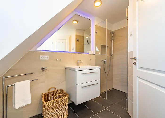 House Two * Westerland